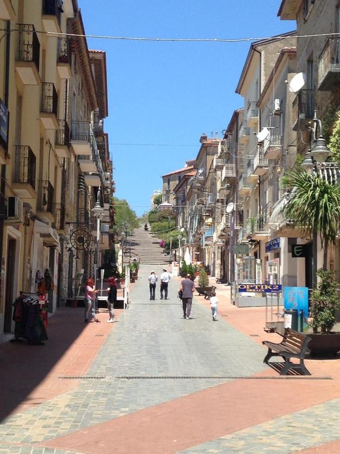 Panoramic Apartments In Villa In Center "The Beach And The Cliff" 1 Agropoli Εξωτερικό φωτογραφία