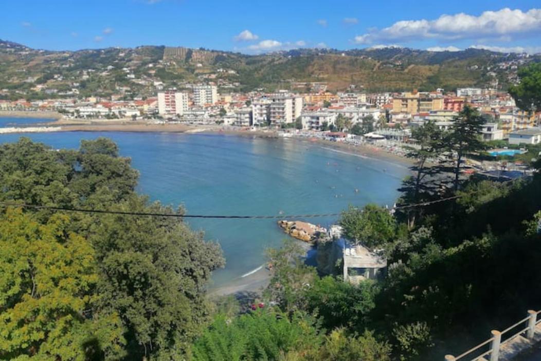 Panoramic Apartments In Villa In Center "The Beach And The Cliff" 1 Agropoli Εξωτερικό φωτογραφία