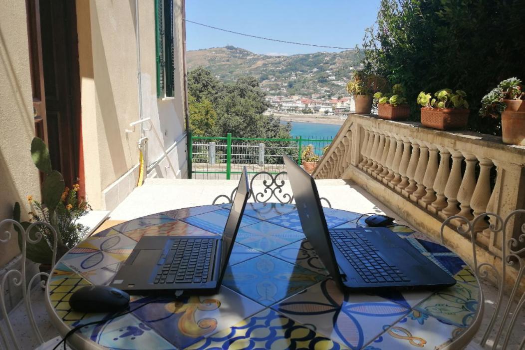 Panoramic Apartments In Villa In Center "The Beach And The Cliff" 1 Agropoli Εξωτερικό φωτογραφία