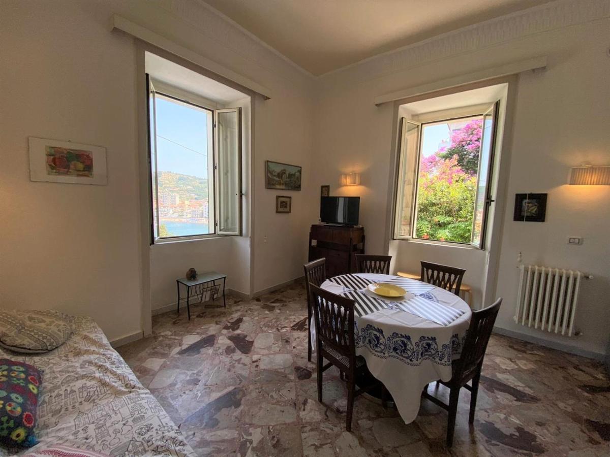Panoramic Apartments In Villa In Center "The Beach And The Cliff" 1 Agropoli Εξωτερικό φωτογραφία