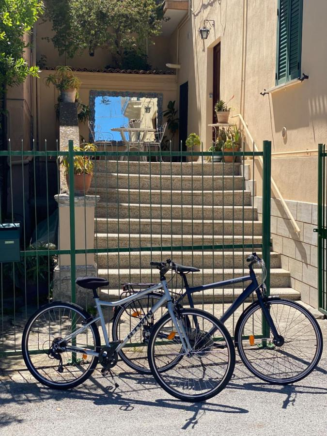 Panoramic Apartments In Villa In Center "The Beach And The Cliff" 1 Agropoli Εξωτερικό φωτογραφία