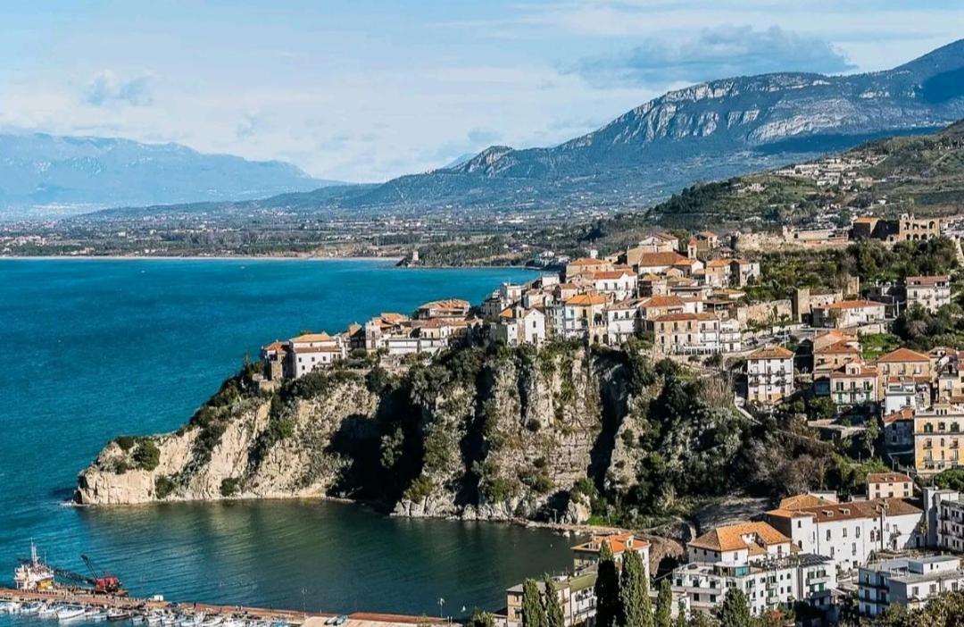 Panoramic Apartments In Villa In Center "The Beach And The Cliff" 1 Agropoli Εξωτερικό φωτογραφία