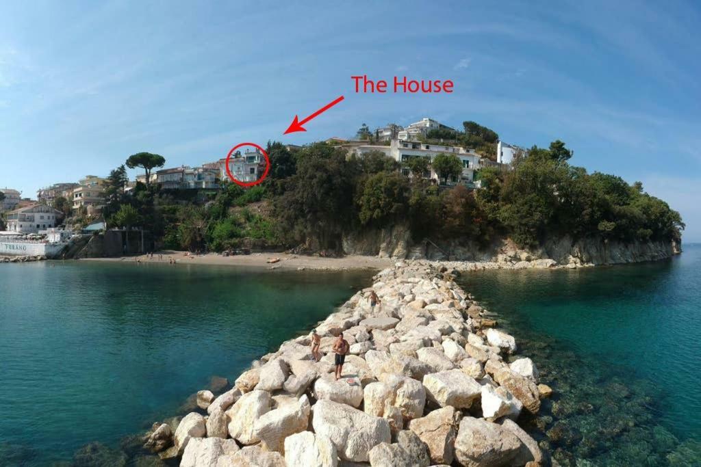Panoramic Apartments In Villa In Center "The Beach And The Cliff" 1 Agropoli Εξωτερικό φωτογραφία